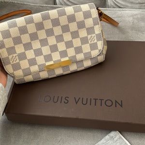 Louis Vuitton CrossBody Bag